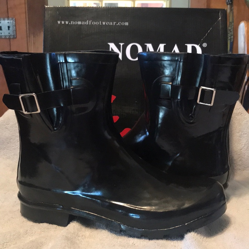 Black Ankle Rain Boot